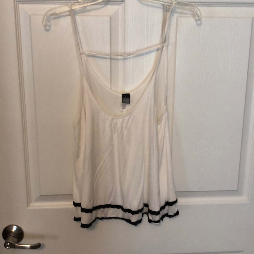 White cropped tank top